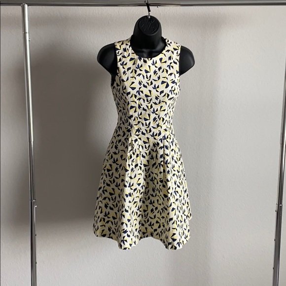 Geometric A Line Dress with Pockets - Picture 2 of 5